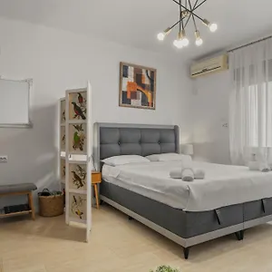 Διαμέρισμα Upscale Studio, Walking Distance From The Old Town 